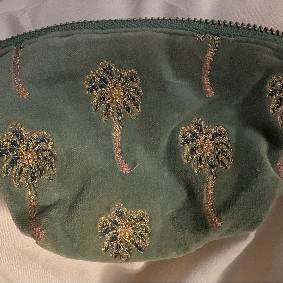 Elizabeth Scarlett Green Palm Embroidered Velvet Coin Pouch - Picture 3 of 4